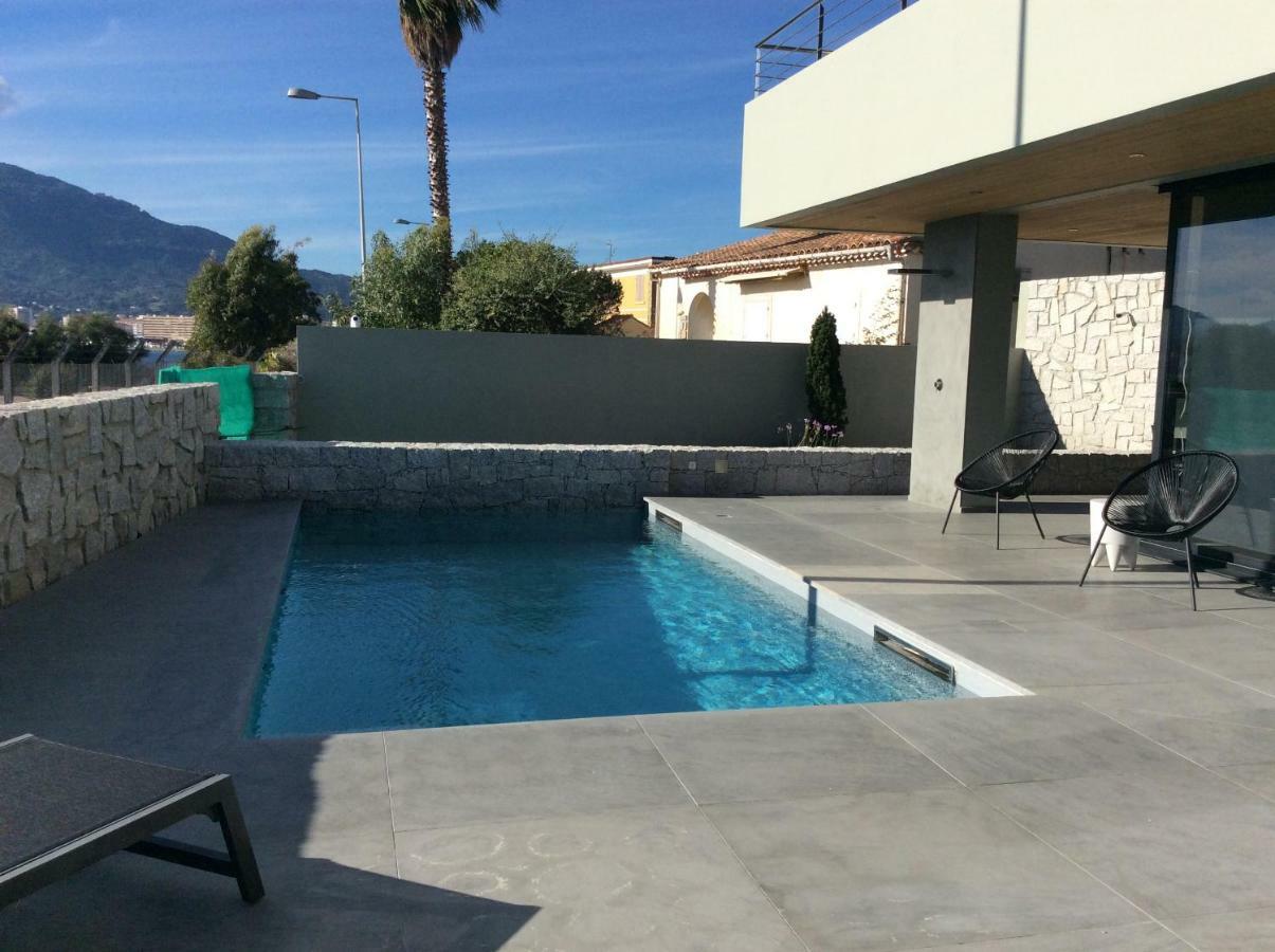 D'exception, Piscine, Vue Mer, A 100m Villa